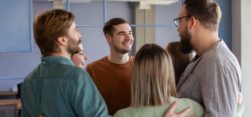 eclat d ames coaching avec un groupe de personnes neurodivergentes